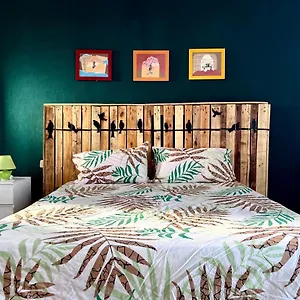 Stile Anni '70 Con Vista Mare/ 70s Style On The Sea Appartamento